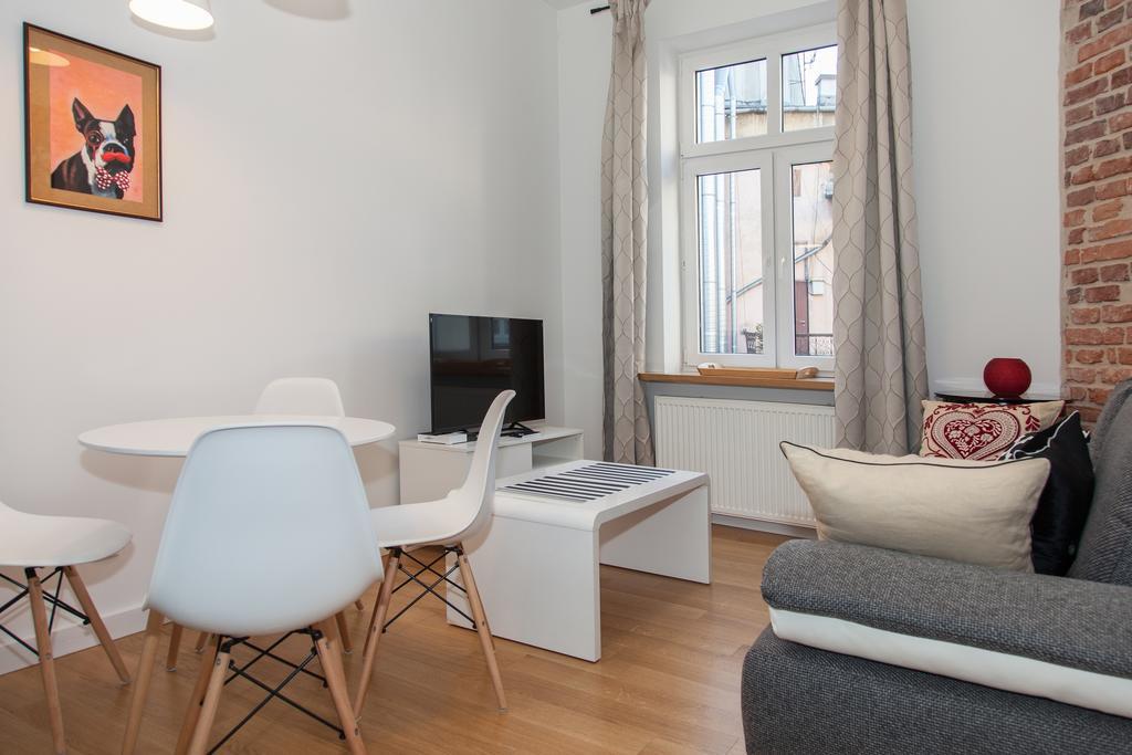Bc7 Apartments Красков Екстериор снимка